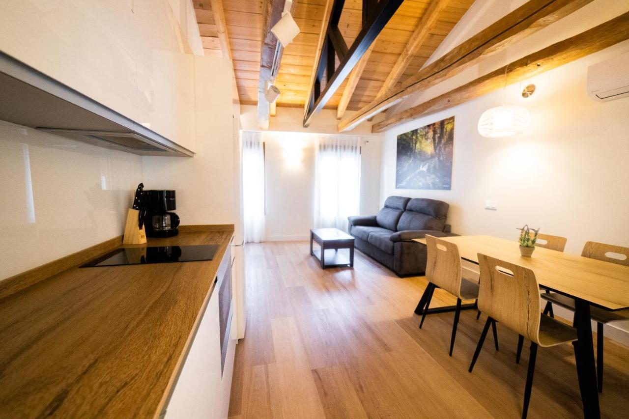 Apartamentos Mk77 Leon- Cantareros Экстерьер фото