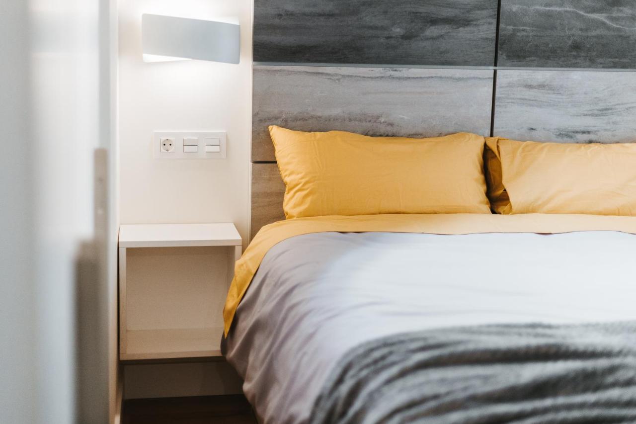 Apartamentos Mk77 Leon- Cantareros Экстерьер фото